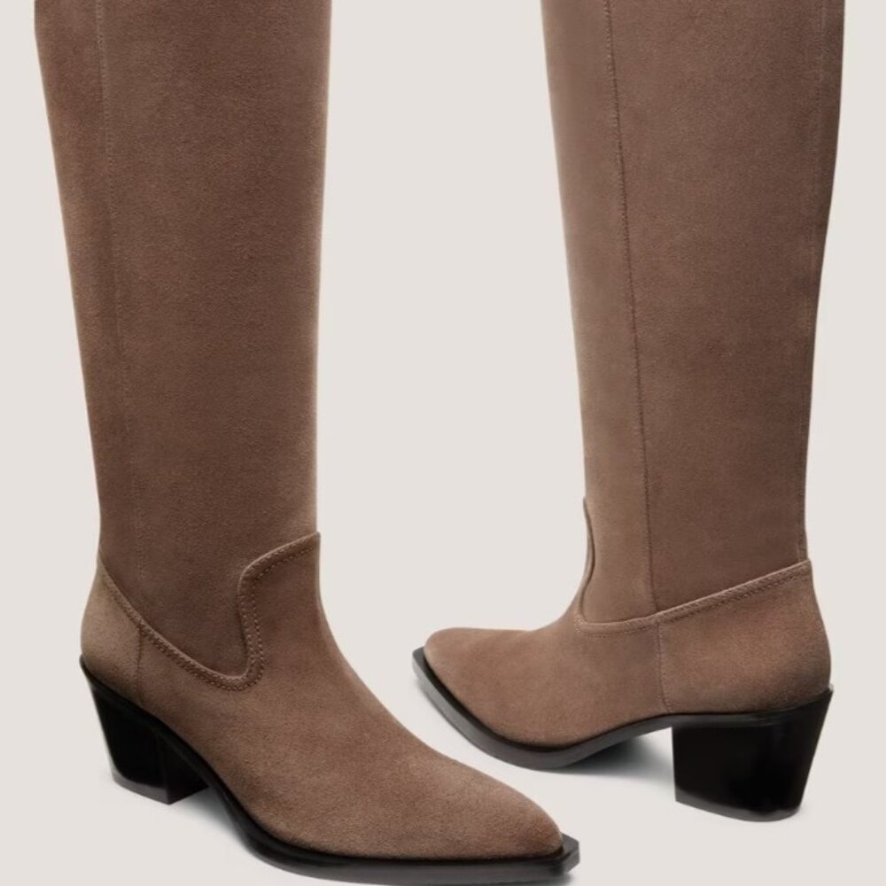 Stuart Weitzman High Tate Boot / Size: 9M / 9.9/10 condition